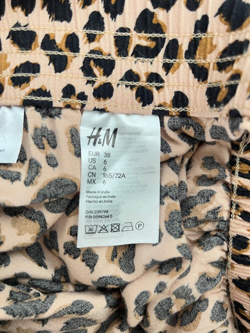 H&M Pull-on Leopard Print Pants – Elastic Waist – Wide Leg – Like New - Picture 4 of 11